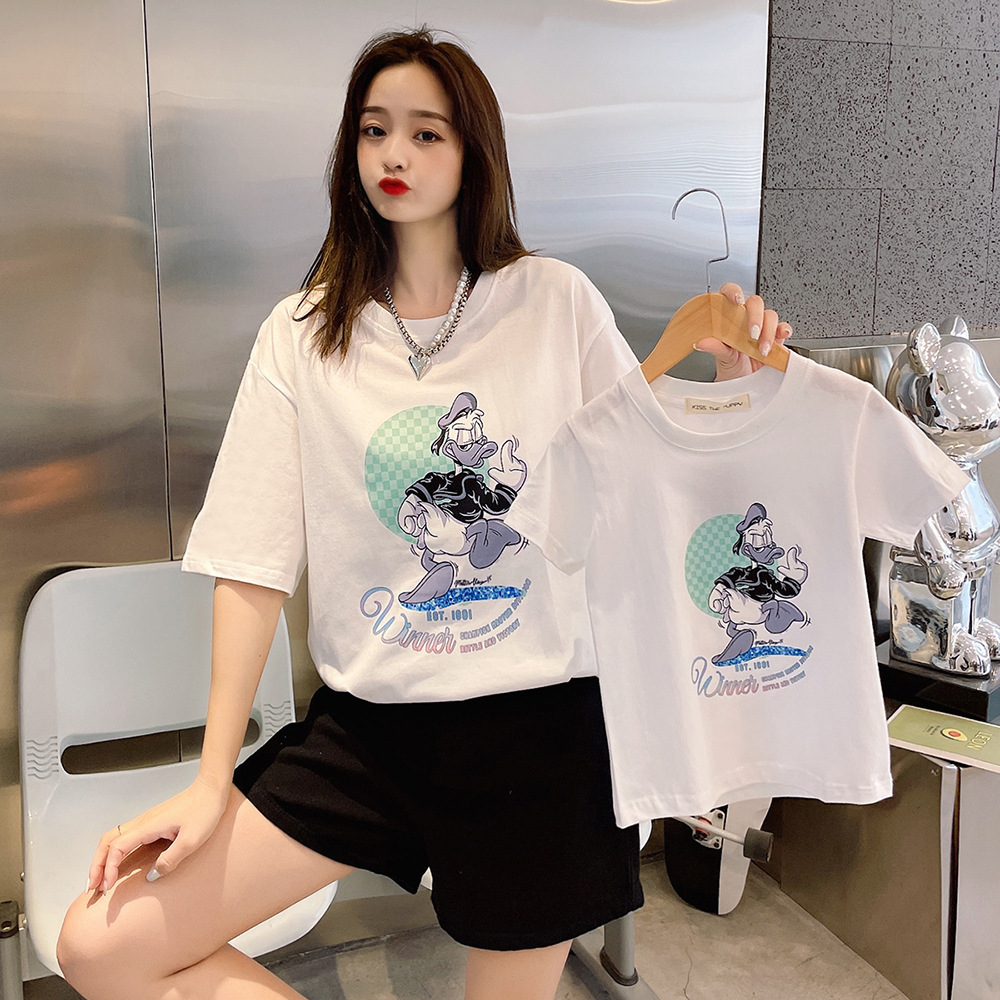 2022 new pattern T-shirts Donald Duck printing Combed T-shirt Short sleeved men and women Same item Teenagers Short sleeved Parenting