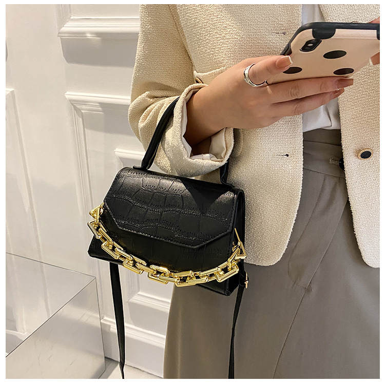 New Bags Women's 2021 Autumn And Winter Fashion Alligator Print Handbag European And American Simple Multi-color Shoulder Messenger Bag Fashion display picture 18