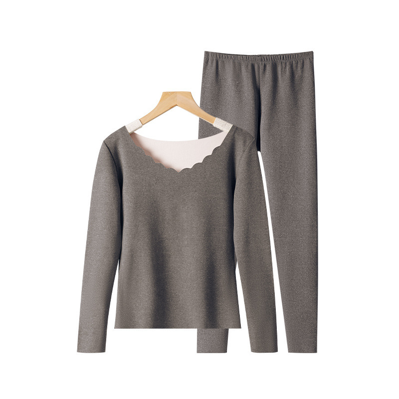 Gris oscuro