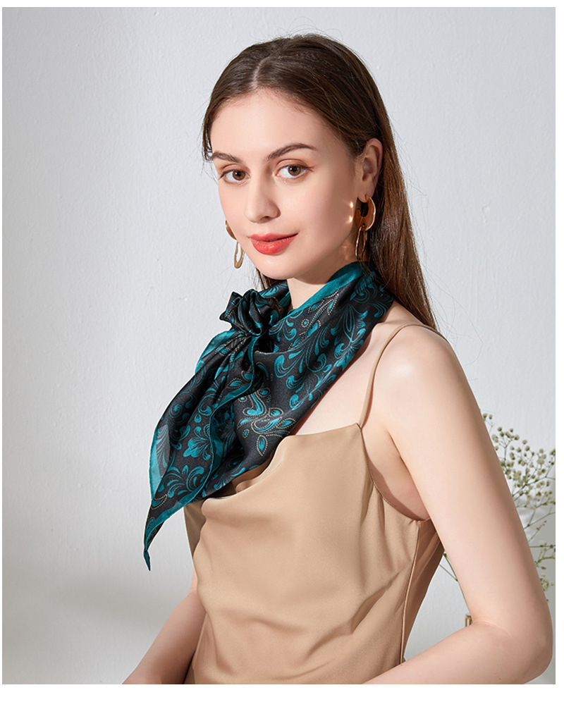 Women's Elegant Color Block Satin Silk Scarf display picture 4
