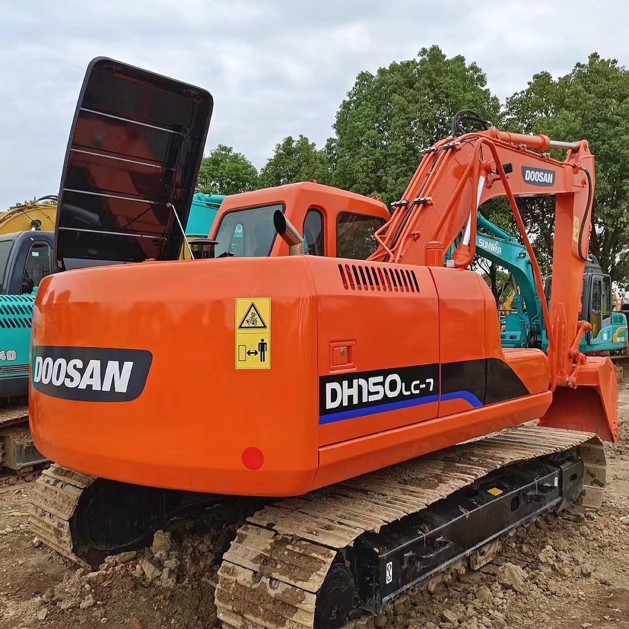 Corea del Sur importa Doosan 150 Doosan 200 Doosan 300 excavadora de segunda mano original pintura original original