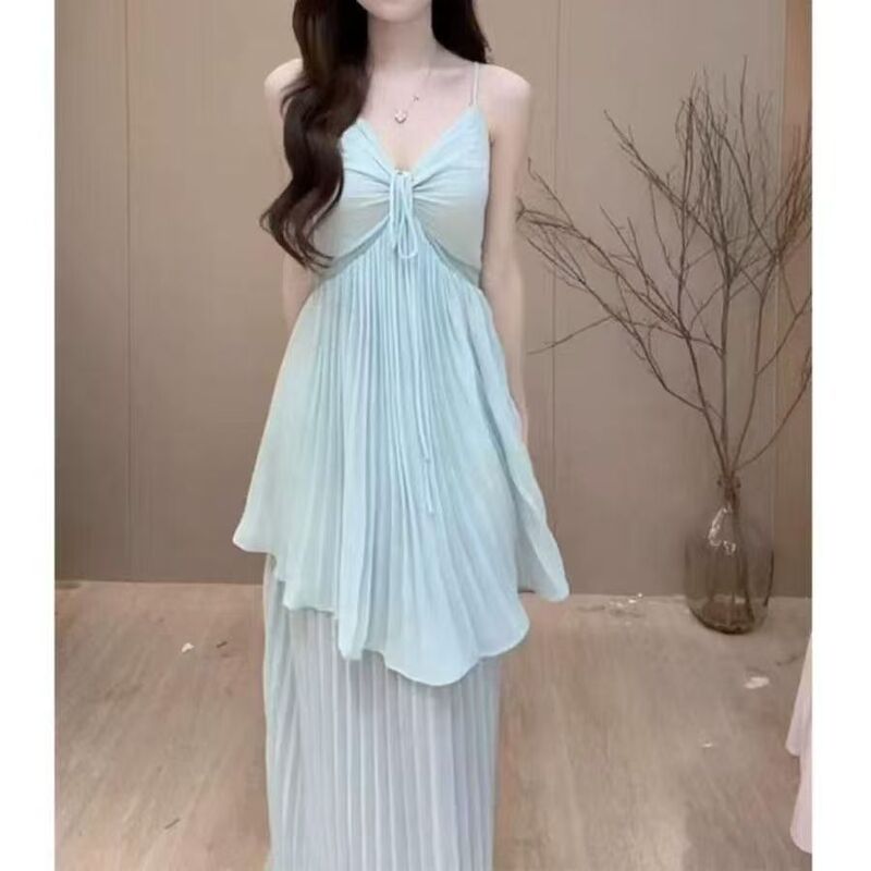 【Original Fabric, Original Craftsmanship】 ➕ Innerwear】Gentle Halter Neck Dress for Seaside Vacation, Elegant Beachwear for Women. 【Original Fabric, Original Craftsmanship】 ➕ Innerwear】Gentle Halter Neck Dress for Seaside Vacation, Elegant Beachwear for Women.