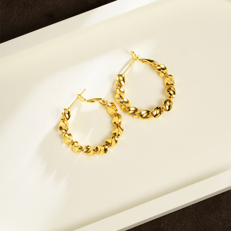 Nuevos pendientes de oro de arena vietnamita de estilo coreano estilo ins aretes de textura geométrica diseño femenino sentido durante mucho tiempo joyería de color