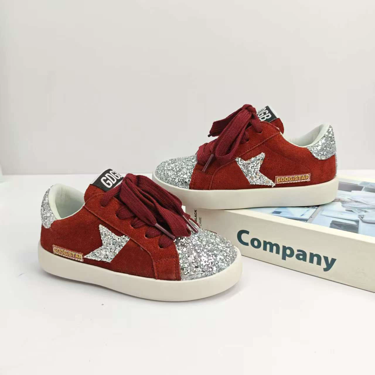 1089 новая новая детская звезда кроссовки корейская модная обувь для девочек повседневная обувь мягкая подошва маленькая грязная обувь грязная