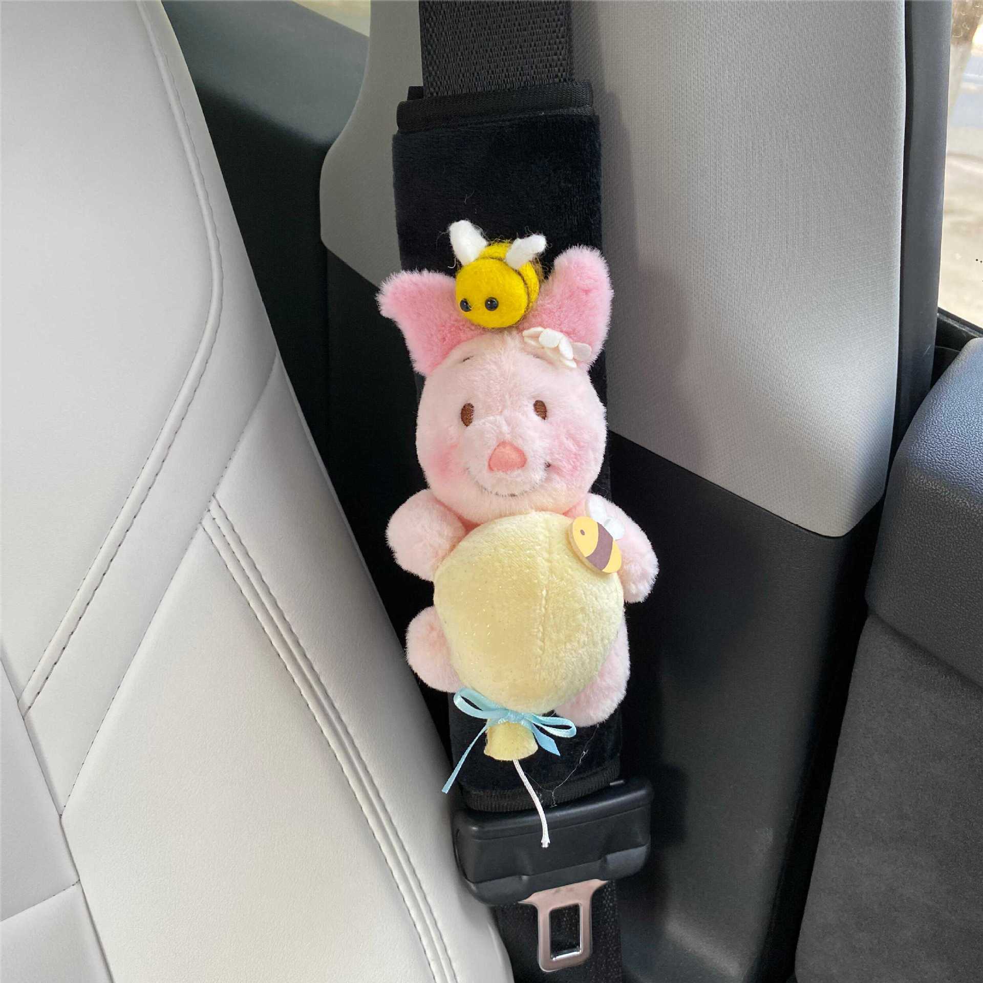 New Creative Balloon Winnie the Pooh Piglet Cartoon High-Value Short Velvet Car Seat Belt Shoulder Pads for Gift Giving