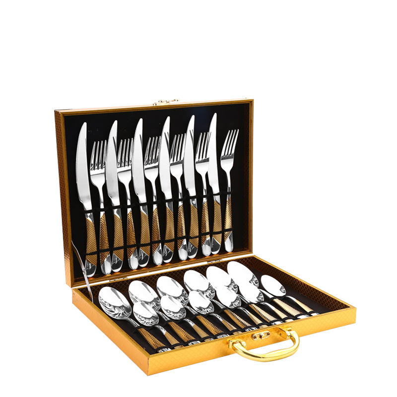 Amazon TikTok vajilla de acero inoxidable 24 piezas traje estrella diamante cuatro piezas principales cuchillo de comida occidental, tenedor y cuchara caja de regalo de oro