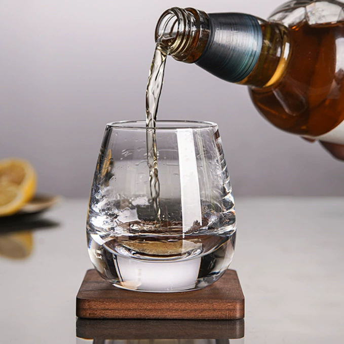 Хрустальное стекло Короткий напиток виски стакан мягкий легкий экстравагантный стакан ручной работы толстый дно хрустального стекла спиртных напитков