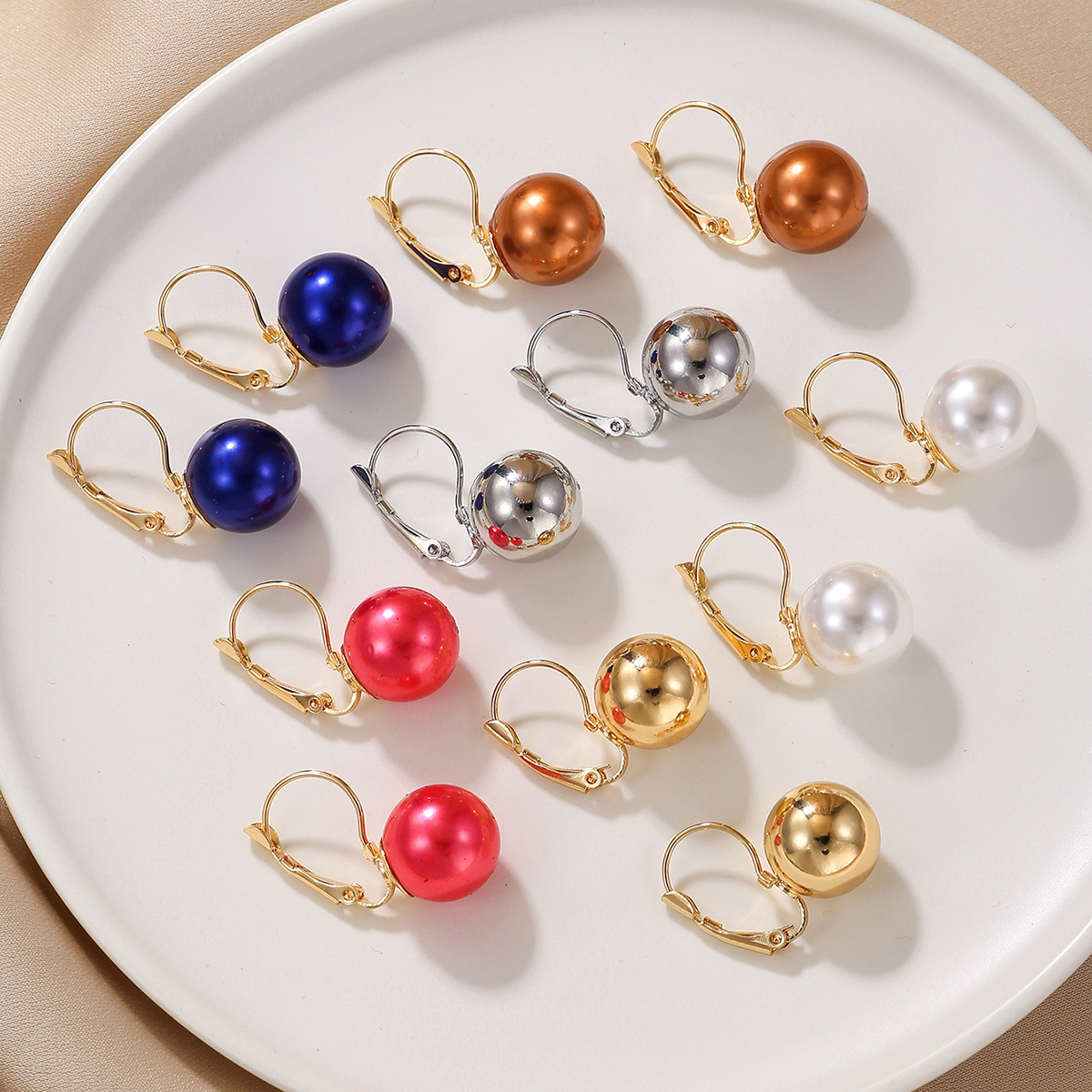 European American Cross-border Pair Of Trendy Style Metal Copper Ball Ear Clips, Simple And Fashionable Pearl Earrings_voghion.com