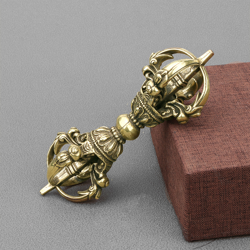 Brass do old King Kong drop magic pestle antique Xizang tantric artifacts collection ancient bronze ornaments crafts wholesale Brass do old King Kong drop magic pestle antique Xizang tantric artifacts collection ancient bronze ornaments crafts wholesale