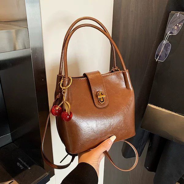 Korean Style Hand-Held Commuter Bag for Women, 2025 New Autumn and Winter Niche Retro Crossbody Bucket Bag, Wholesale Starting from One Piece
