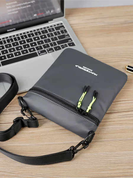 Cross-Border Supply of New Mobile Phone Bags, Men's Bags, Crossbody Bags, Small Backpacks, Shoulder Bags, Men's Casual Water-Repellent Fashion Bags