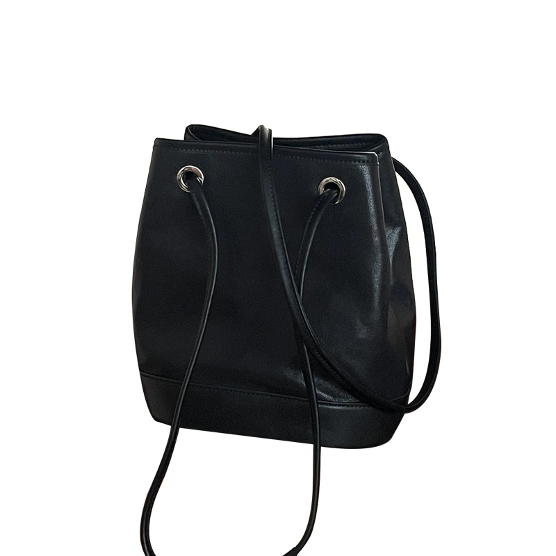 Wind crossbody bucket for women 2024 new single shoulder tote bag, niche high-end feeling, vegetable tanned cowhide_voghion.com