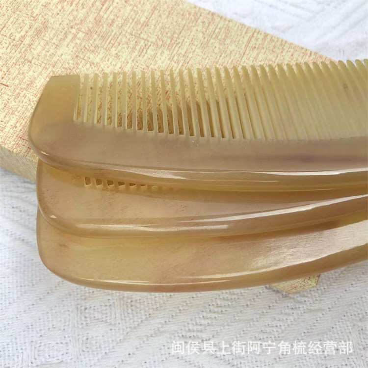 Goat Horn Comb Wide Tooth Hair Comb 17cm Scalp Massage Comb for Daily Hair Care quality and texture