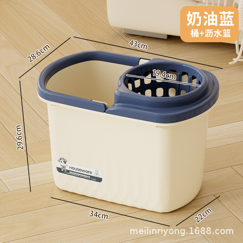 파란색과 흰색의 대비되는 색상