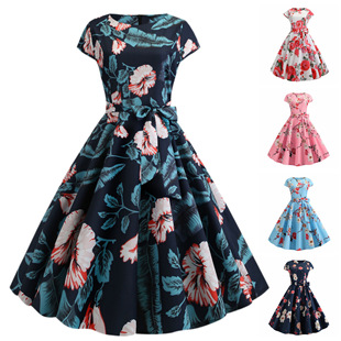 D�羳Ů�b�ļ����u �W���͹ňA�I��������������ӡ����[�B��ȹ