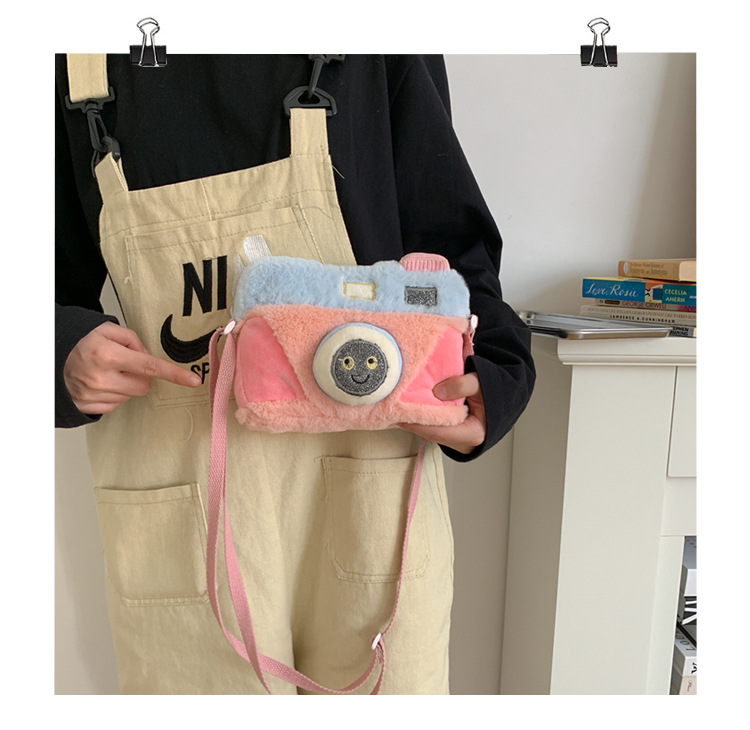 Nouveau Sac De Messager À Une Épaule En Peluche De Style Appareil Photo Amusant display picture 12