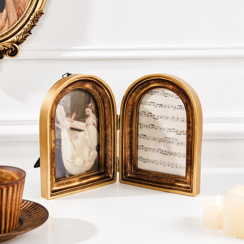 European-Style Vintage Double-Arched Wall-Mounted Oval Resin Photo Frame with Unique Texture