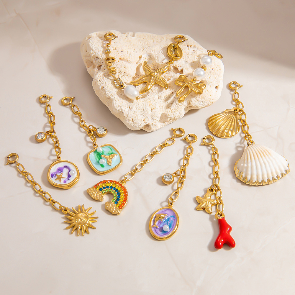 1 Piece 304 Stainless Steel PVD Coated Real Gold Plated Sun Scallop Starfish Polished Pendant Bikini Buckle DIY Ornament Accessories Charm Sleeper Hoop Earrings display picture 1