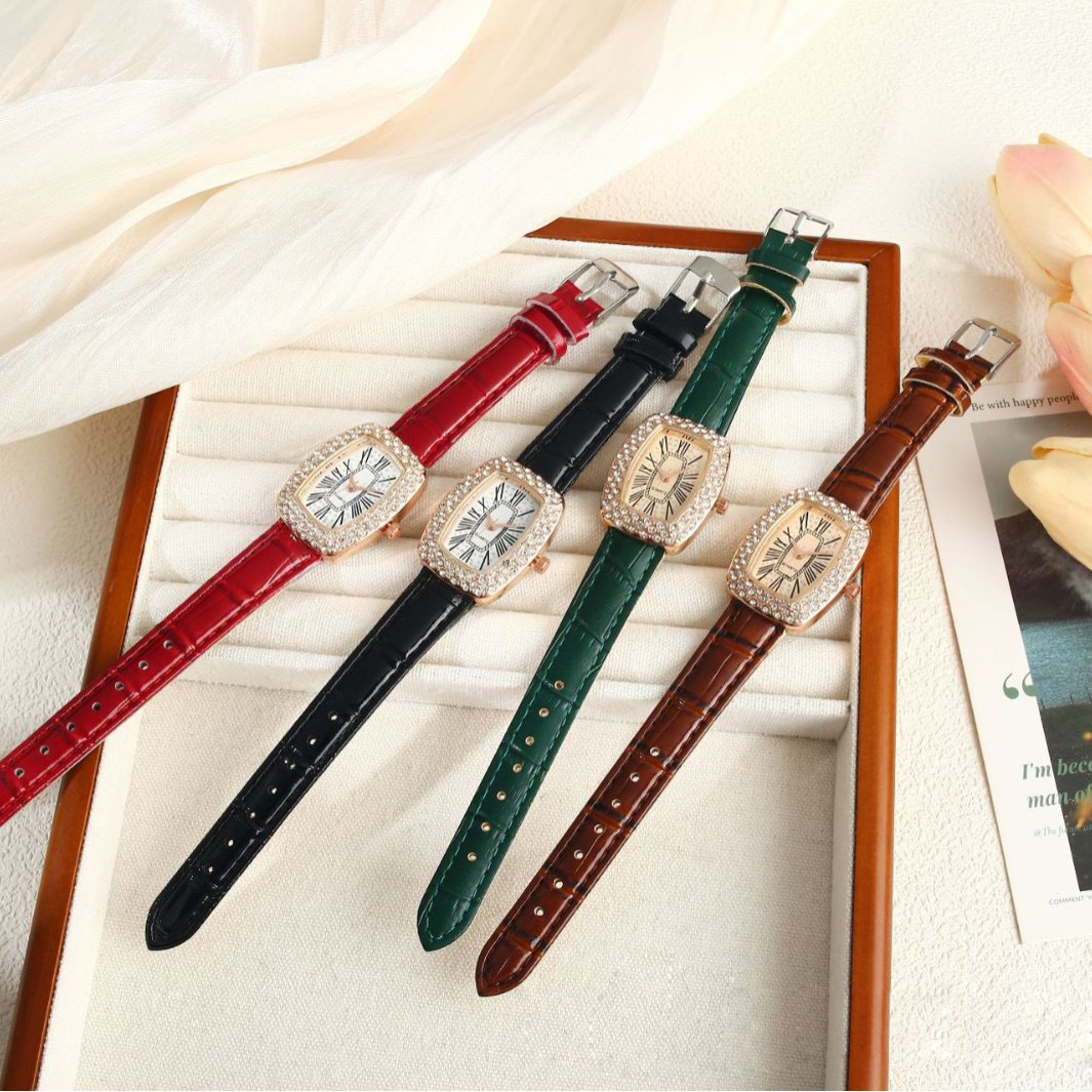 Cross-Border Foreign Trade Live Streaming to Attract Traffic, Small Green Watch, Women's Watch, Niche Pigeon Egg Full of Internet Celebrities, Douyin Starry Sky Watch