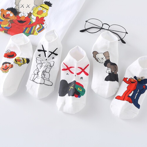Korean trendy brand co-branded Sesame Street cartoon boat socks classic graffiti invisible socks for men and women couples thin pure cotton socks