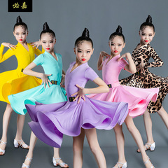 子供のラテンのダンス服の女の子のダンス服の子供の練習服の女の子の半袖の連体のラテンのダンスのスカートは服装を演出します。