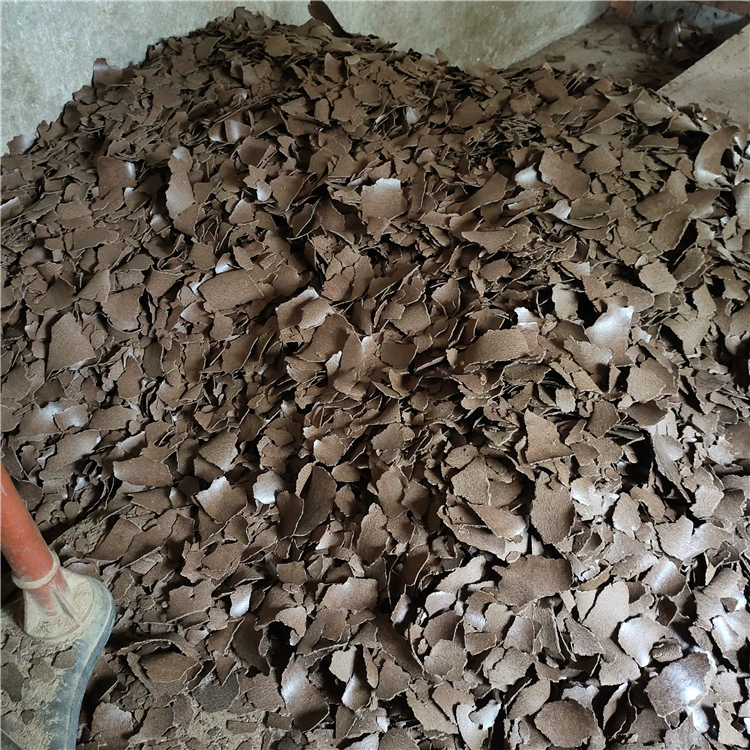 Производитель продает арахисовый жмых оптом со склада, корм для скота и птицы, протеиновый корм с добавлением арахисового жмыха.