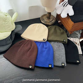 素色小标秋冬季冷帽针织帽子男女休闲运动百搭保暖套头毛线帽骑行