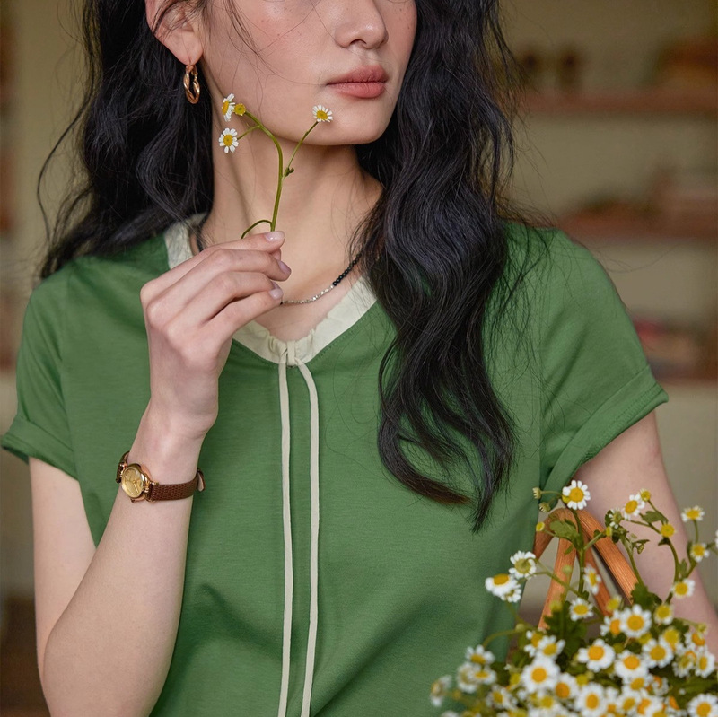 Soligther French-Style Lyocell Green V-Neck Tie T-Shirt for Women, Regular Shoulder Short-Sleeve New Unique and Delicate Top