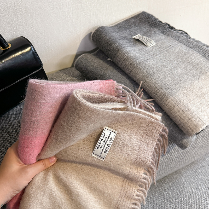100% Wool Scarf for Women, Autumn and Winter 2026 New Style, Warm and High-End, Korean Style Plaid, Atmospheric Neck Warmer