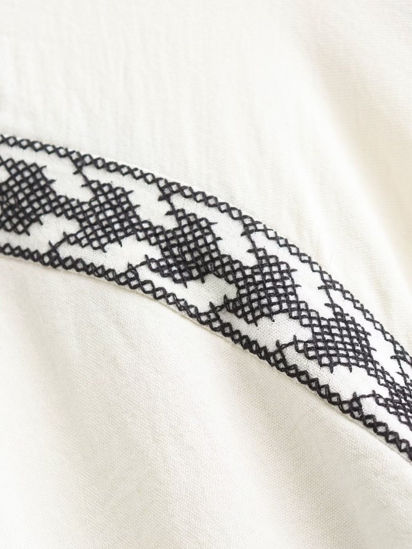 2024 summer new style casual embroidery personalized contrasting long sleeved shirt top for women B88706_voghion.com