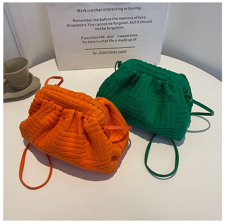 184g Weight Polyester Lining Material Clasp Frame Closure Type Sling Strap Strap Type Crossbody Bag Bags Type Casual, Daily, Shopping Occasion velvet Material Solid Color Pattern All Seasons Season Women's Gender Basic Style Cloud Shape Shape Women's Velvet Solid Color Basic Cloud Shape Clasp Frame Crossbody Bag 27