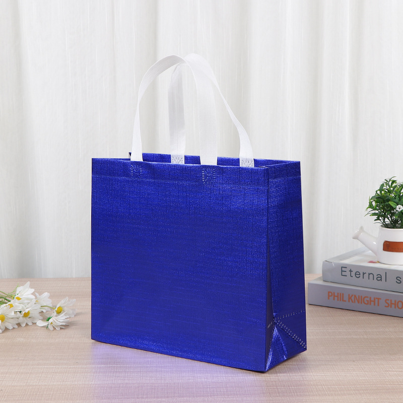 Bolso de tela no tejida chapado en oro y plata en papel de aluminio, bolso de tela no tejida empaquetado en bebidas, bolso de compras de regalo con logotipo impreso