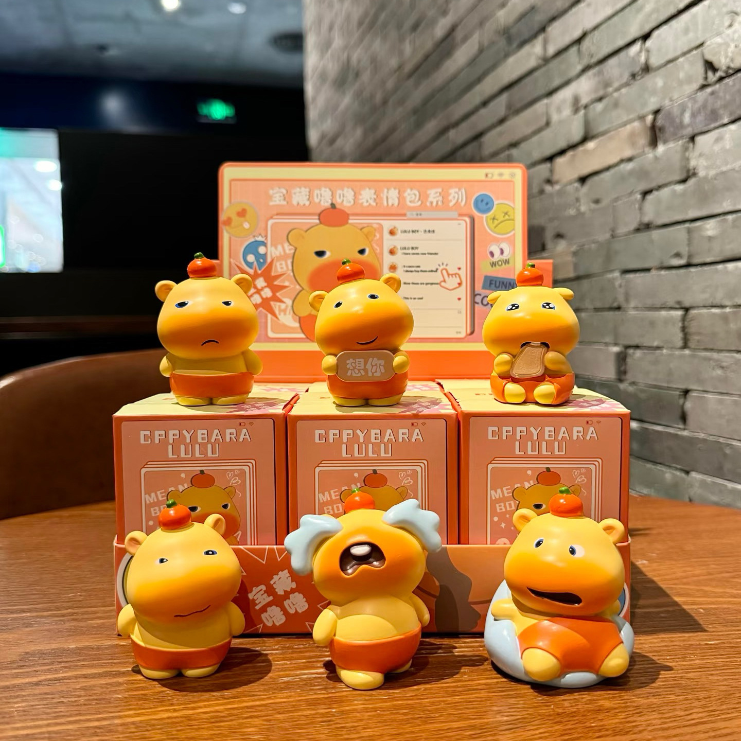 Muñeca de yeso de estilo explosivo al contado, embrión blanco, puesto pequeño del mercado nocturno, muñeca de yeso coloreada especial, centro comercial, exclusivamente para venta al por mayor