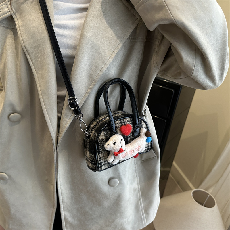 Nuevo bolso infantil caricatura lindo perro mini bolso bebé 2025 otoño invierno cuadrado amor bolso de cambio