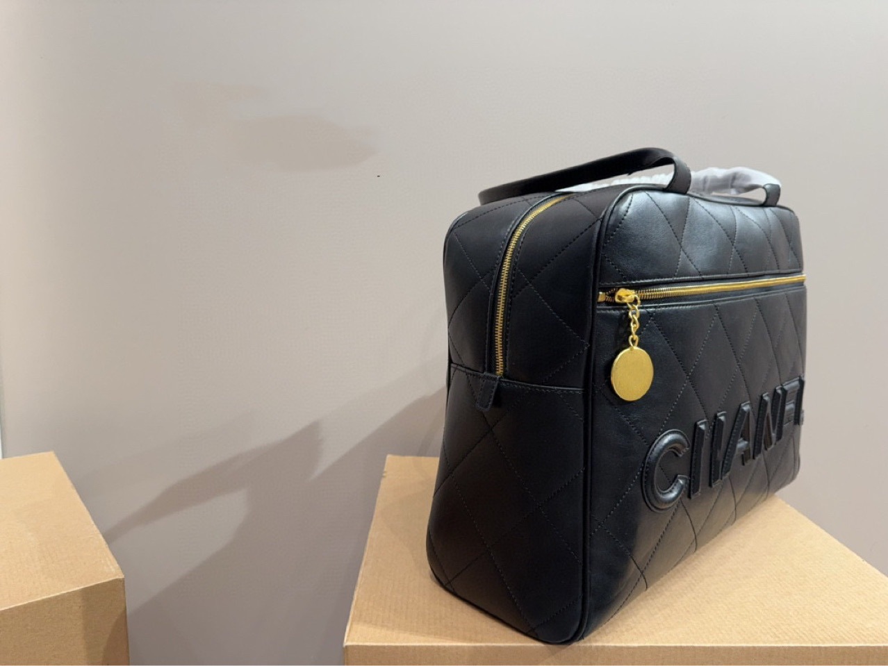 Chic Vintage Bowling Handbag