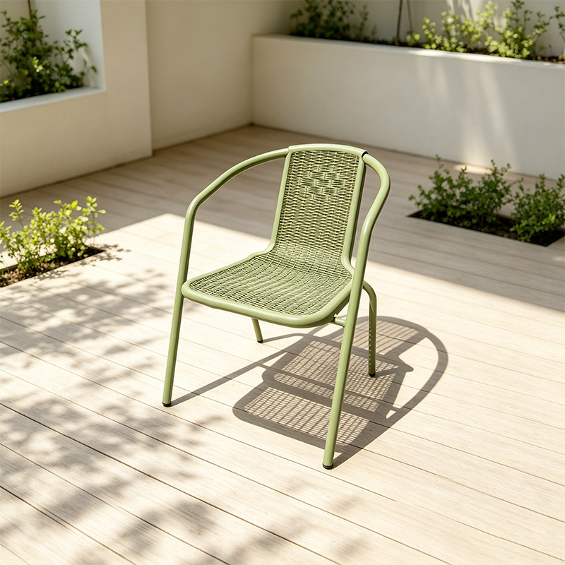 Silla de plástico al aire libre patio al aire libre ocio hogar balcón jardín de hierro forjado impermeable tienda de té con leche de ratán silla de comedor