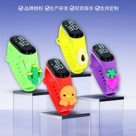 现货新款卡通公仔LED手表学生手环电子表可爱防水手表