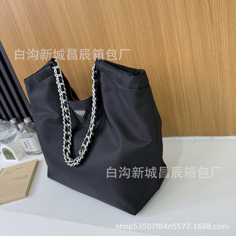 跨境2025新品普单肩斜挎包三角女包批发代发水桶包大托特包包袋|undefined