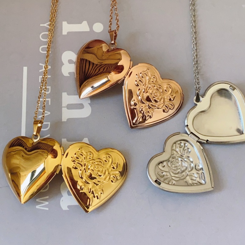 15g Weight Ion Plating (IP) Gold Plating Process 18K Gold Plated Rose Gold Plated White Gold Plated 316 Stainless Steel  Ion Plating (IP) Heart Shape Rose IG Style Locket Necklace For Unisex