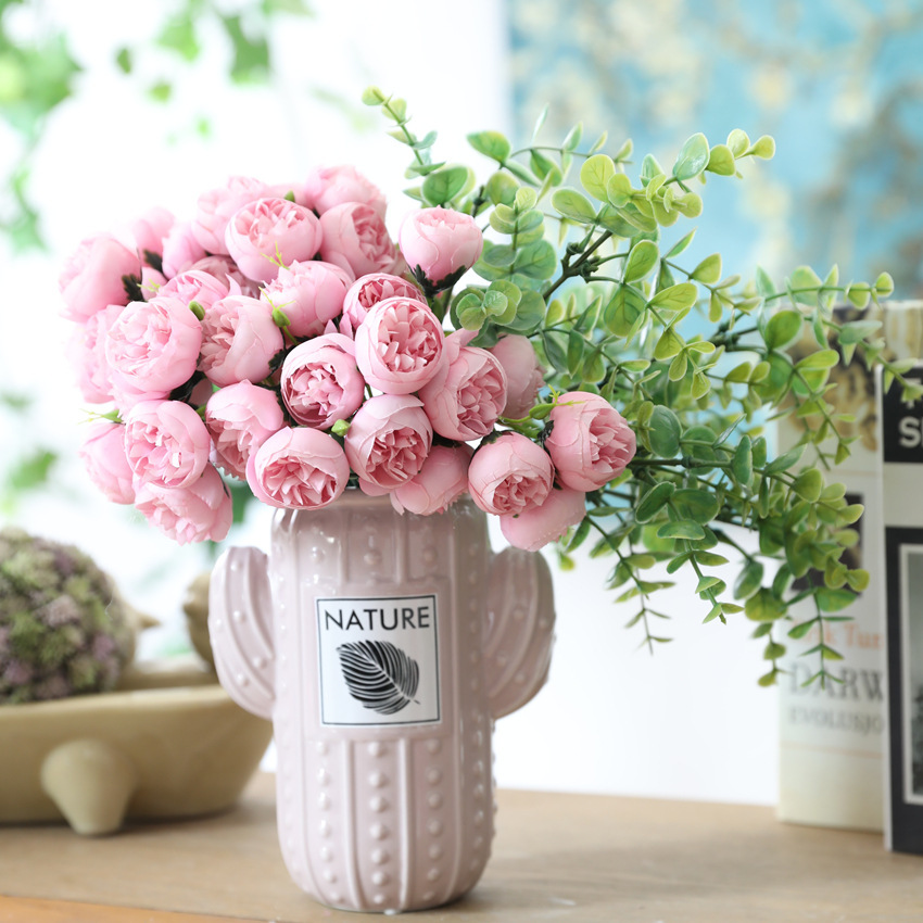 27 tea rose lafite bouquet