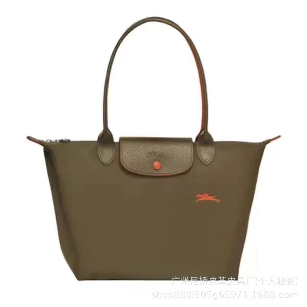 Anniversary khaki green (p19)