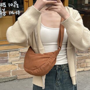 Phone bag for men and women, demi-season shoulder bag, solid color handheld nylon one-shoulder bag