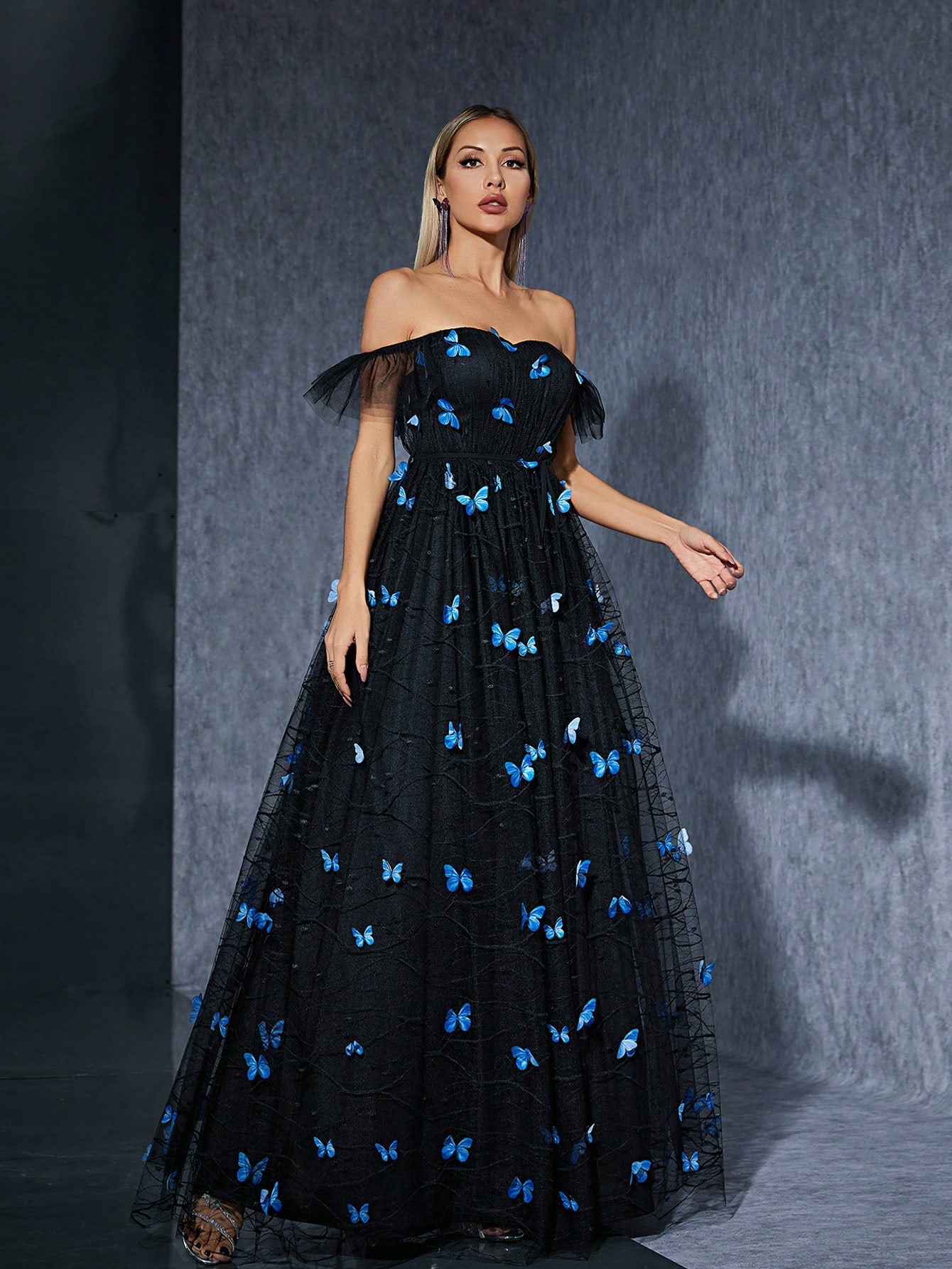 Vestido de hombro negro nuevo bordado mariposa malla de nicho de fiesta vestido de noche Amazon al por mayor image 6
