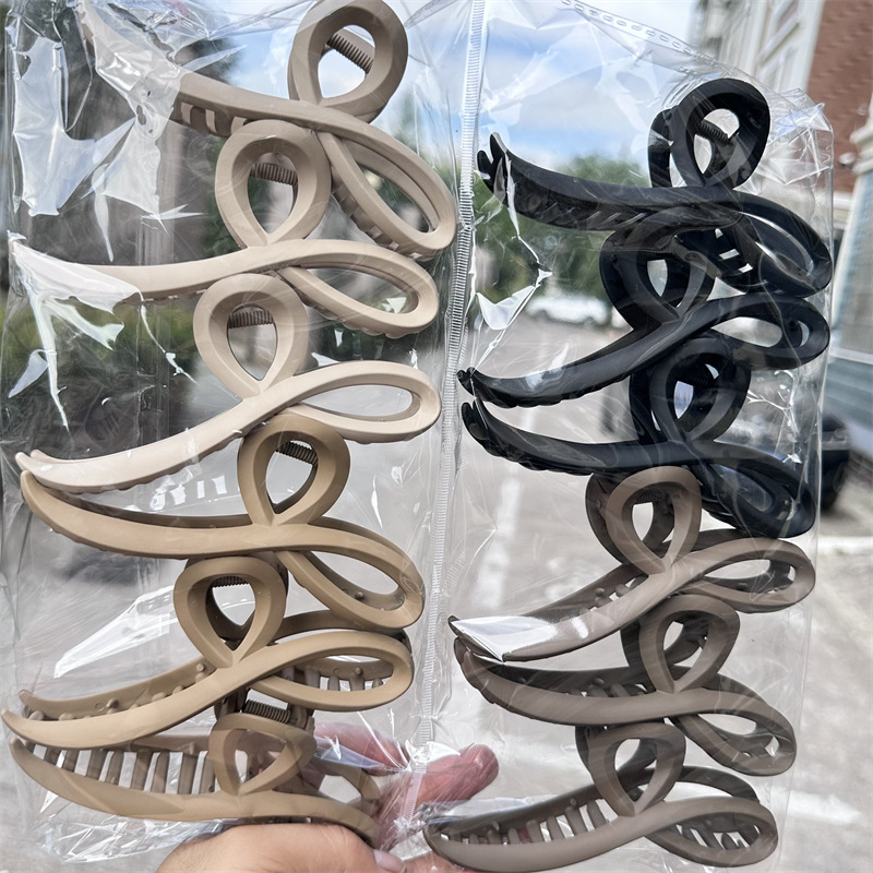 Pintura de caucho de alta calidad de plástico de tamaño grande y mediano tamaño pequeño agarre leche té color horquilla hacia atrás cabeza agarre 2 yuanes supermercado accesorios para el cabello