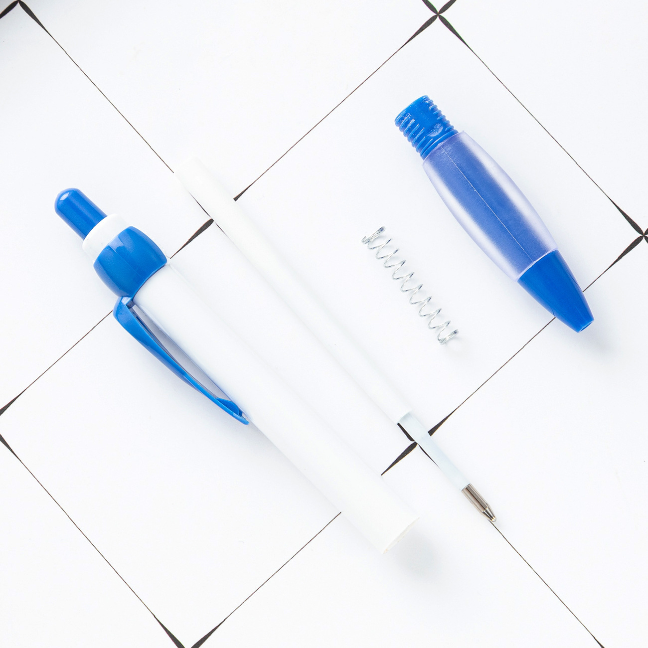 En stock cinta bolígrafo publicidad arco prensa pluma creativa SIDA propaganda mini pluma de cinta de regalo