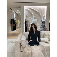 Wuuus�������٬F��Lady��݆�� ��ɫ�������bŮ�p�ſ��L�����׶̿�