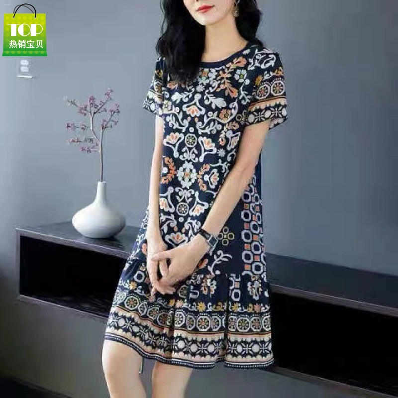 2026 Retro Printed Round Neck Imitation Ice Silk Loose Casual Three-Quarter Sleeve Mid-Length Summer Slimming Dress for Women 2026 Retro Printed Round Neck Imitation Ice Silk Loose Casual Three-Quarter Sleeve Mid-Length Summer Slimming Dress for Women