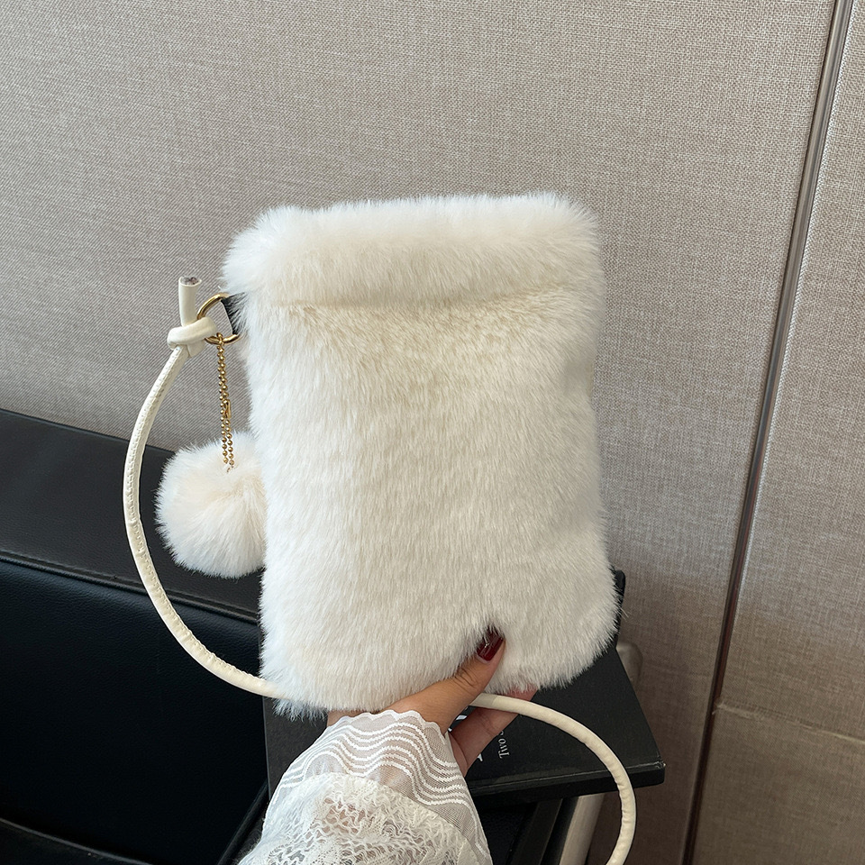 Autumn and winter plush phone bag, mini fluffy crossbody phone bag, Korean style versatile cute pom-pom shoulder bag