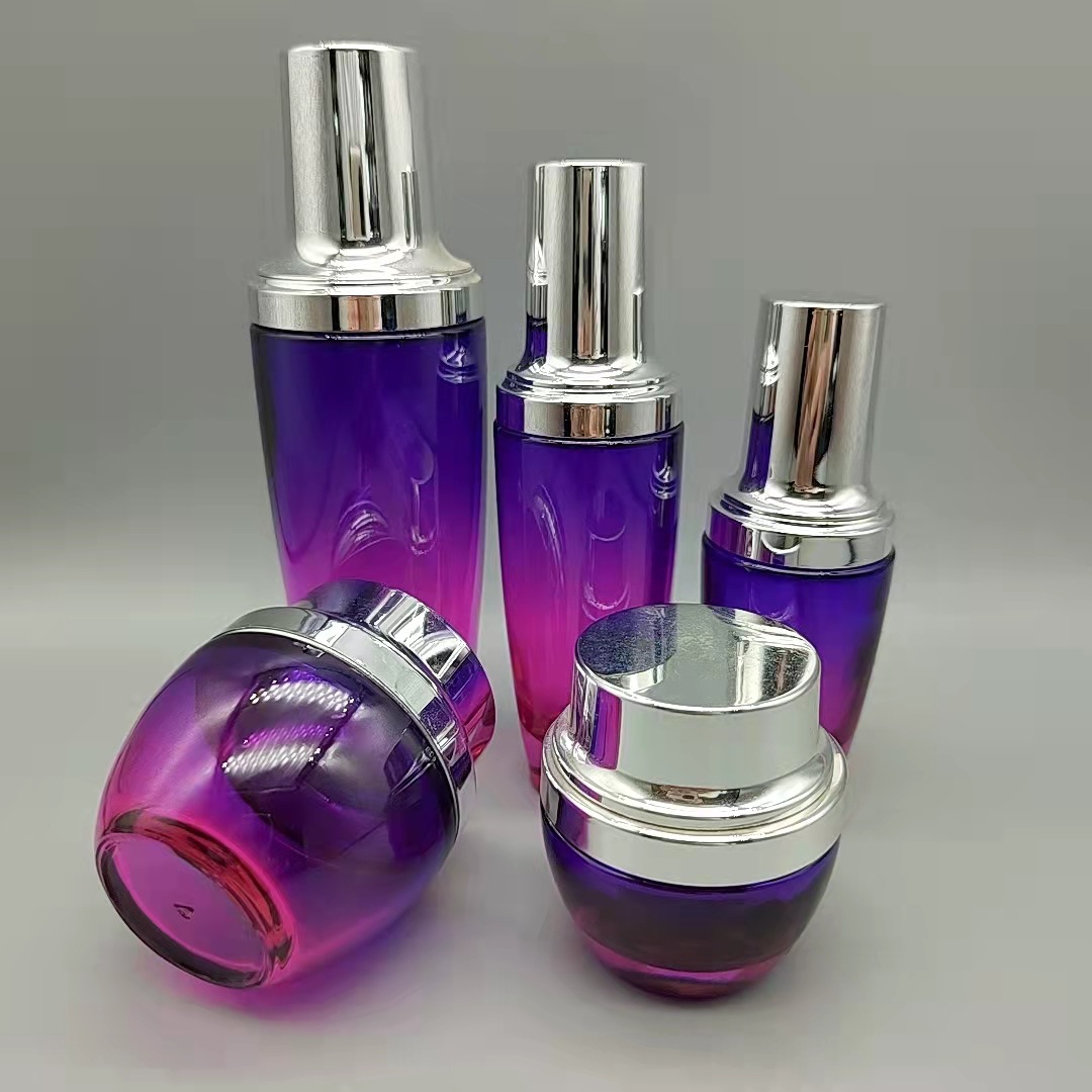 Fábrica en stock nueva botella negra botella de vidrio 120ml botella de esencia 20g - 30g botella de crema