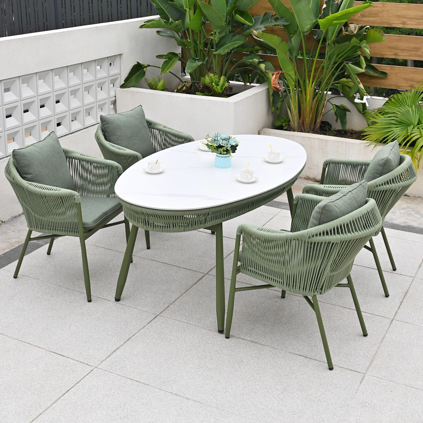 Mesa y silla de patio al aire libre nórdica combinación de villas diseñadores de jardín de muebles de tela de caña creativos balcón silla de caña casual
